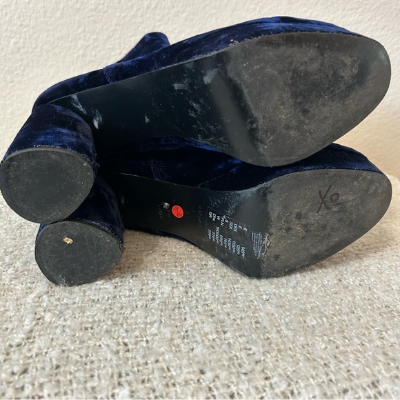 & OTHER STORIES Velvet Platform Booties - Picture 9 of 10